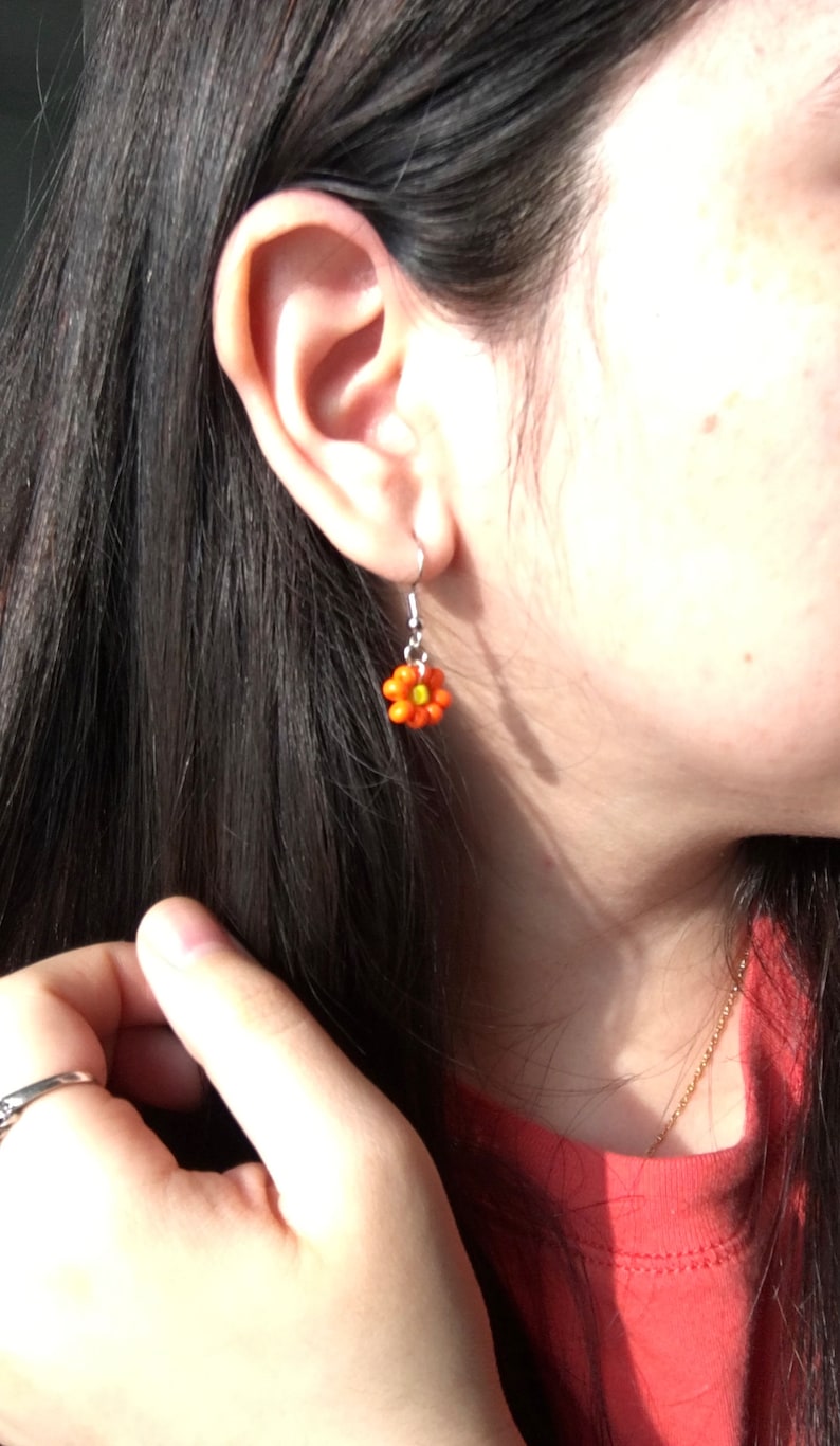 Daisy Flower Earrings, Flower Bead Earrings, Beaded Earrings, Earrings, Cute Earrings, Womens Earrings afbeelding 7