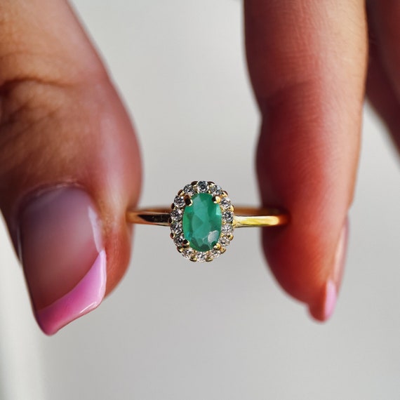 Emerald Pavé Ring, Engagement ring, Emerald Wedding Ring, Emerald Ring, Halo ring, May birthstone ring, May birthstone jewelry