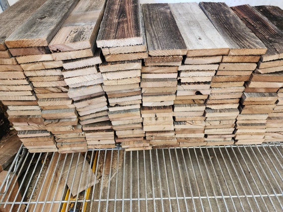 Discount Bulk Reclaimed Wood Planks. Assorted Sizes & Colors. 1222 Long.  3.55.5 Wide 
