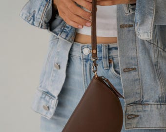 Saddle Dark Brown Leather Half Moon Wristlet Wallet – Zipper Coin Purse, Genuine Leather Card Holder, Minimalist Small Wallet