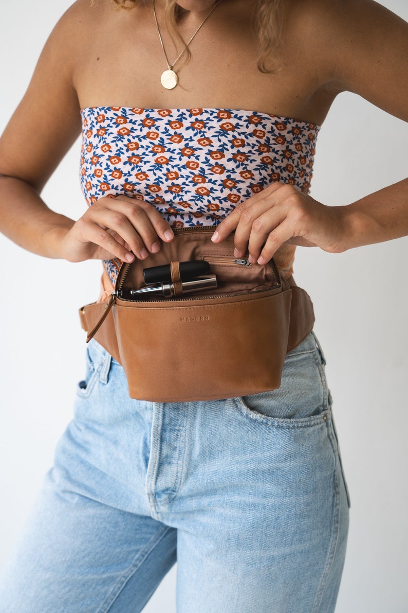 Brown Genuine Leather Fanny Pack, Leather Crossbody, Leather Bum Bag, Waist Pack, Minimalist Fanny Pack, Gifts for Her, Waist Pouch, Travel image 3