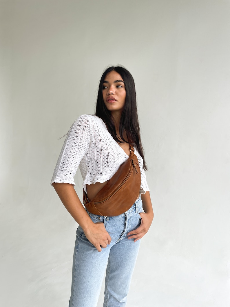 Brown Genuine Leather Fanny Pack, Leather Crossbody, Hip Bag, Bum Bag, Belt Bag, Waist Pack, Minimal Fanny Pack, Travel Bag, festival bag image 6