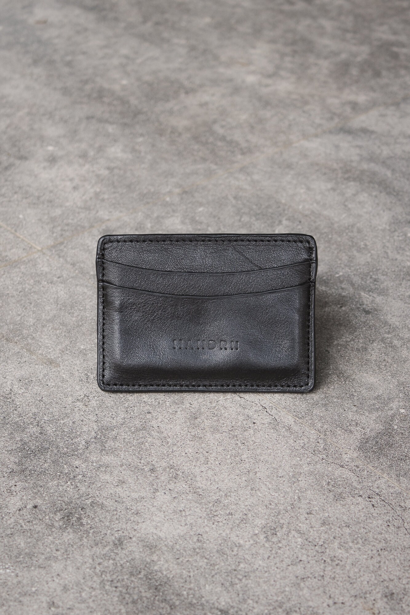 thumbnail interactive-video image 1 of Topsum London Minimalist Leather Cardholder, RFID Blocking Bifold Wallet For Men/Women 1 of 5