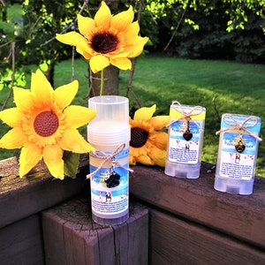 Pets! Sunscreen for Dogs & Cats/100% Natural/Moisturizing Sunblock Balm/No Zinc Oxide or Titanium Dioxide/15ml or 2oz Easy Application Tube