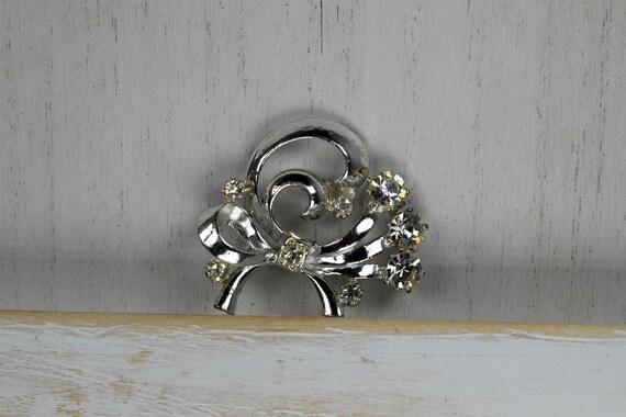 Vintage 1960's Silver Tone Metal and Rhinestone Ribbon