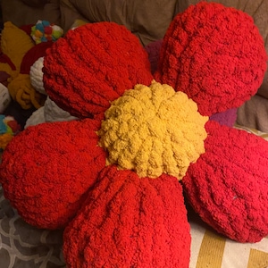 Flowe Power Pillow