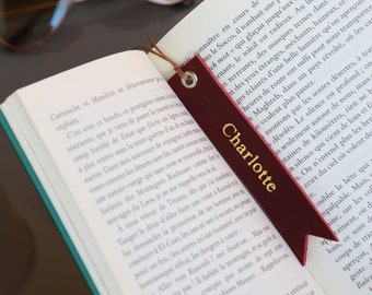 Customizable leather bookmark: First name, initials, little note. Personalized gifts