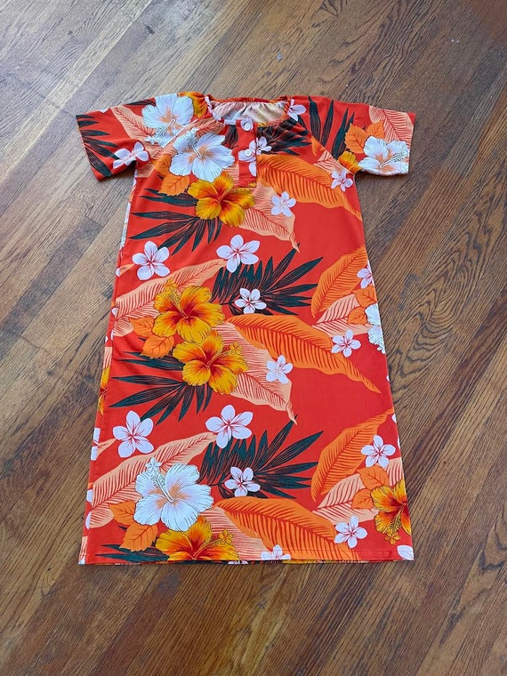 60s Hawaiian Hibiscus Polyester Dress - image 6