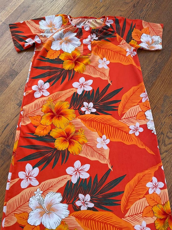 60s Hawaiian Hibiscus Polyester Dress - image 3