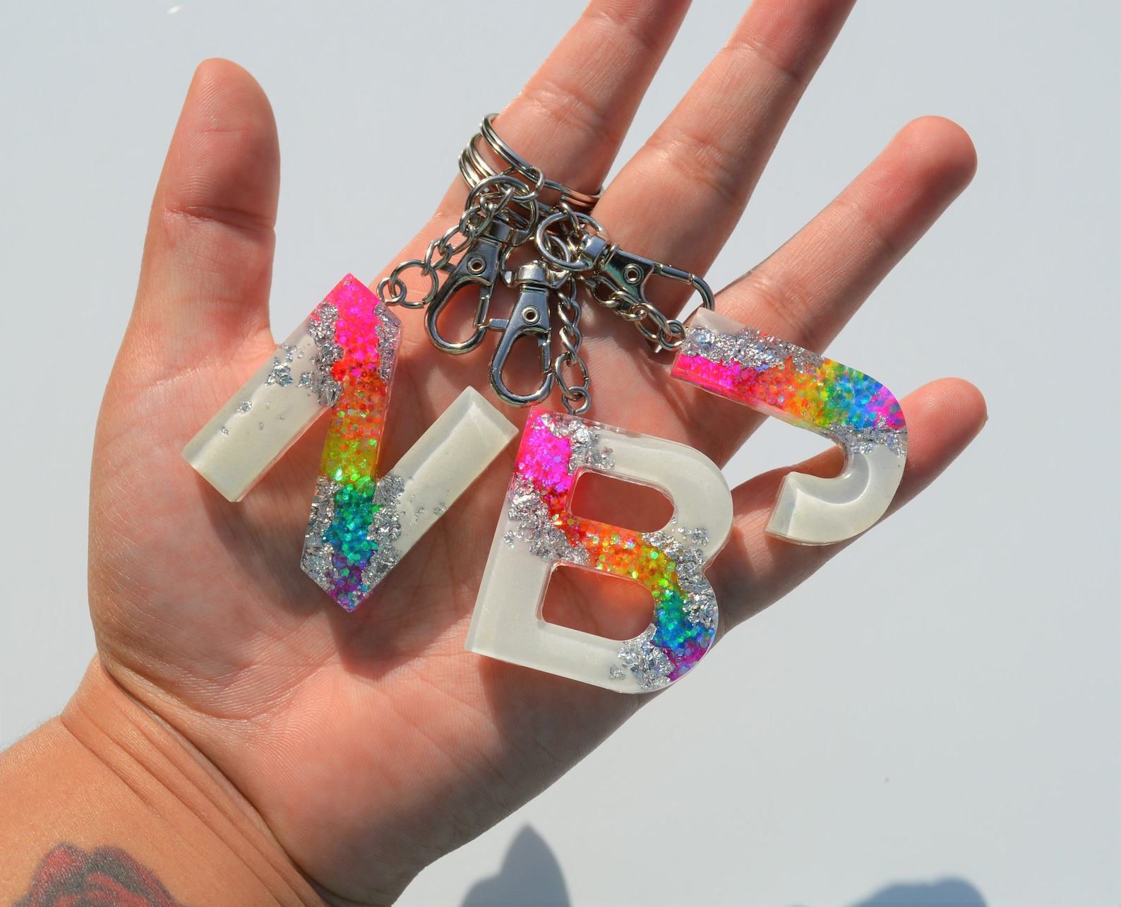 Llaveros de letras personalizados llaveros de resina Etsy