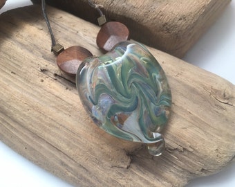 Glass Pendant Necklace (h0033)