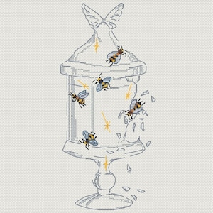 Bee Cross Stitch Pattern. Animal cross stitch pattern, PDF Instant Download