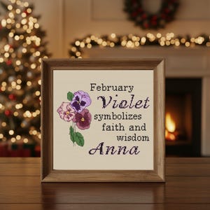 Geburts-Februar Blume Kreuzstich Muster, violettes Geschenk, personalisierte Muttertagsgeschenke für Nanny, Benutzerdefinierte Familie, Enkelkinder pdf Muster Bild 1