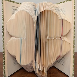 Book Folding Pattern - FOUR LEAF CLOVER
