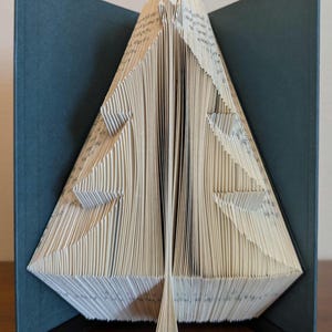Book Folding Pattern - CHRISTMAS TREE