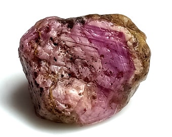 Natural Red Ruby Rough Specimen, 20.60 Cts, AAA+