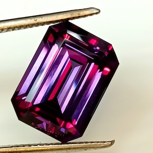 10 Carat Octagon Alexandrite: Color Changing Loose Gemstone
