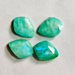 Natural Arizona Turquoise Pear Gemstone: 12.20 Carat, AAA Quality