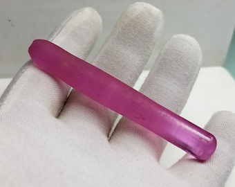 Corindón sintético rubí rosa claro bebé boule - 170 cts.