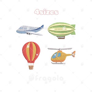 Könnte beinhalten: Vier gestickte Designs verschiedener Transportmittel: ein blaues und weißes Flugzeug, ein grünes und gelbes Luftschiff, ein roter und gelber Heißluftballon und ein gelber Hubschrauber.