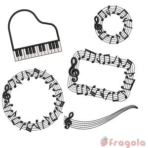Peut inclure: Éléments musicaux noirs et blancs, dont un piano, une clé de sol, des notes de musique et des portées. La conception comprend des cadres circulaires et rectangulaires faits de notes de musique et une portée incurvée avec une clé de sol.