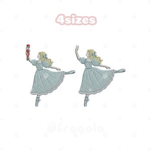 以下が含まれることがあります： 水色のドレスを着た2人のバレリーナの刺繍デザイン。一人はくるみ割り人形を持ち、もう一人は腕を上げています。「4 sizes」の文字が上にあります。刺繍プロジェクトに適しています。
