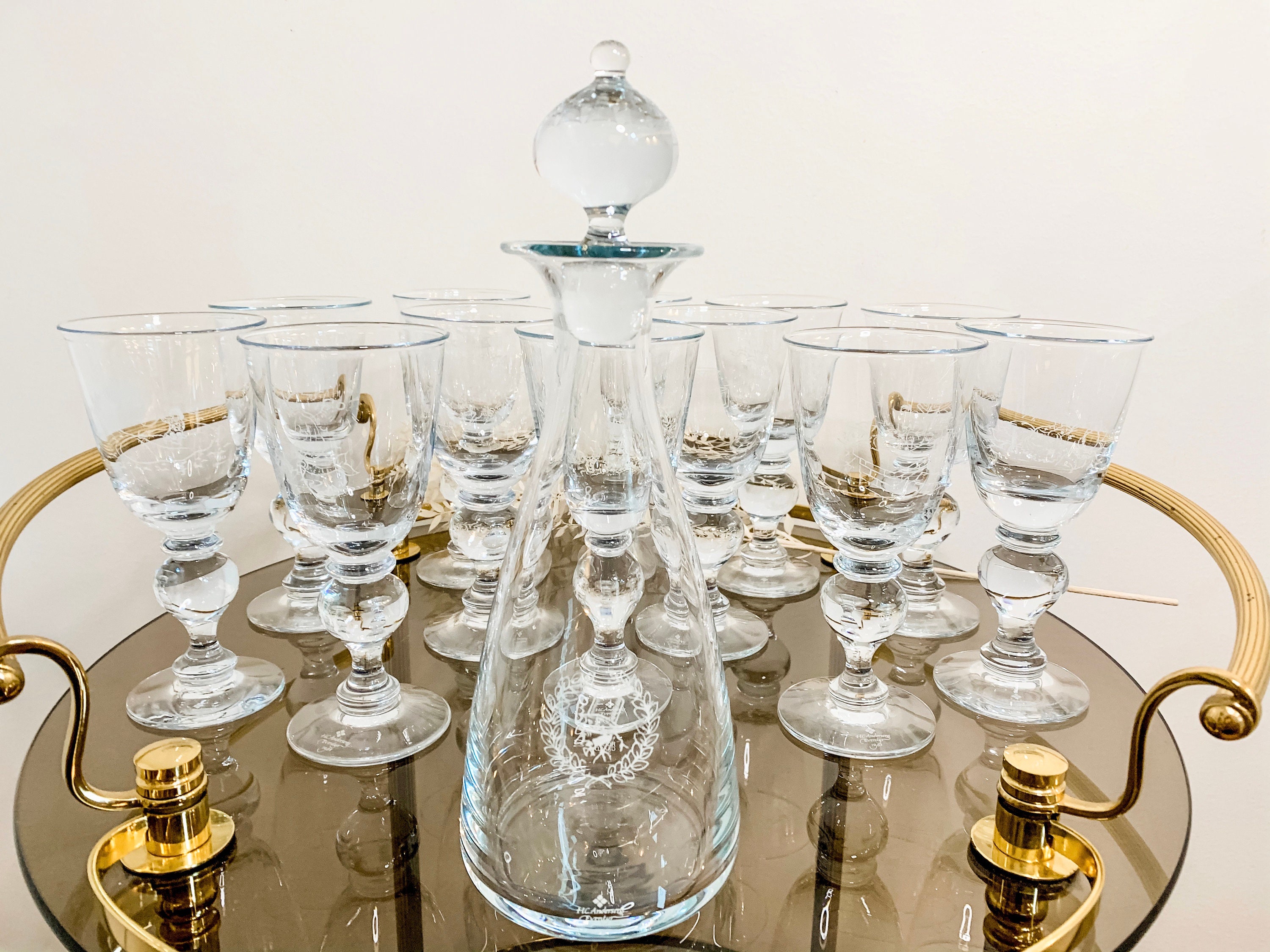 Set of Four Small Pulcinella Wine Glasses - White