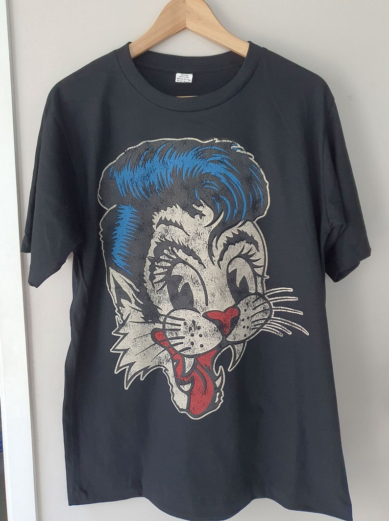 tshirt with cats