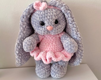 Jasmine Bunny Amigurumi Crochet Pattern. PDF Digital Download