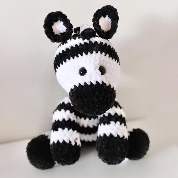 Ziggy Zebra Amigurumi Crochet Pattern. PDF Digital Download
