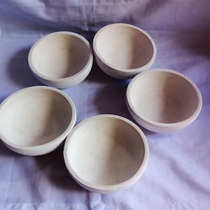 Bulk Supply.Lots of 10 perfect machine Cut,Unique Hand Finished Round wooden Bowls. 5" diameter 2.5"Ht white Dough Bowls.Little candle Gifts