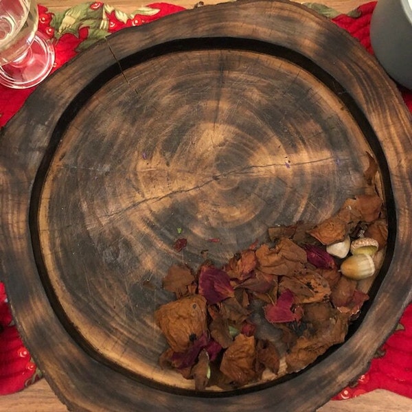 Handmade Antique Tree Trunk platter.Wood Turned Platter. Tree Trunk Chopping Board. Wooden Serving Disc Plate. Wood Bread meat Serving Tray.