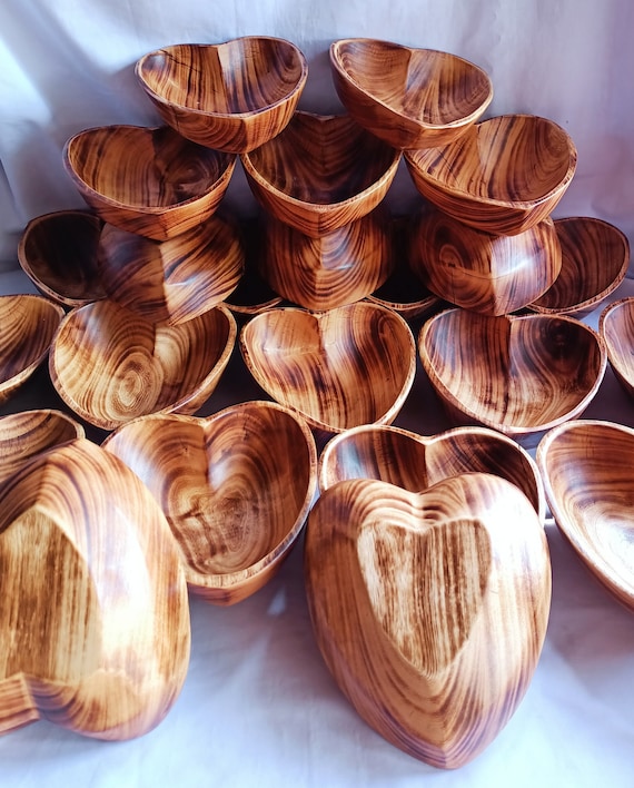 Heart Shaped Wooden Bowl Candle with Soy Wax - 3 Wicks 5 oz Decorative  Dough Bowl Candles for Anniversary Engagement Wedding Birthday Valentine  Gift