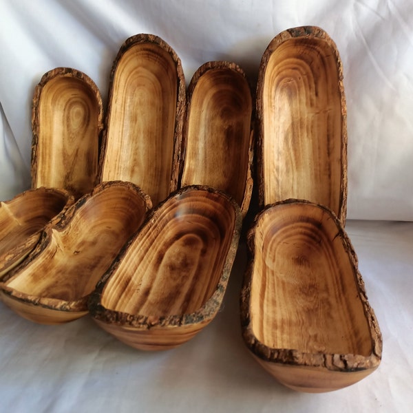 Wholesale Supply.Unique Newly Handcarved Dough Bowls For Candle with the bark  set of 8 medium-4 and small-4 mix 11"and 9".Rustic Home Decor