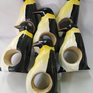 Neue Wholesale-Angebote. Farbiger Pinguin Serviettenringe Halter 10er Set. Handtuchhalter. Esstisch Dekor Ringe. Niedliche Geschenk-Dekor-Artikel.