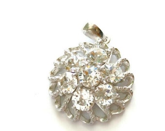 Fancy White Pendant Made with Crystal from Swarovski in Platinum Bond