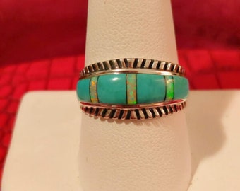 Sants Fe Style Turquoise Ring in Sterling Silver (Size 10) 0.50 ctw.