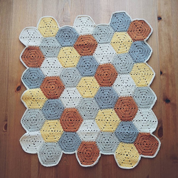 Crochet honeycomb babyblanket