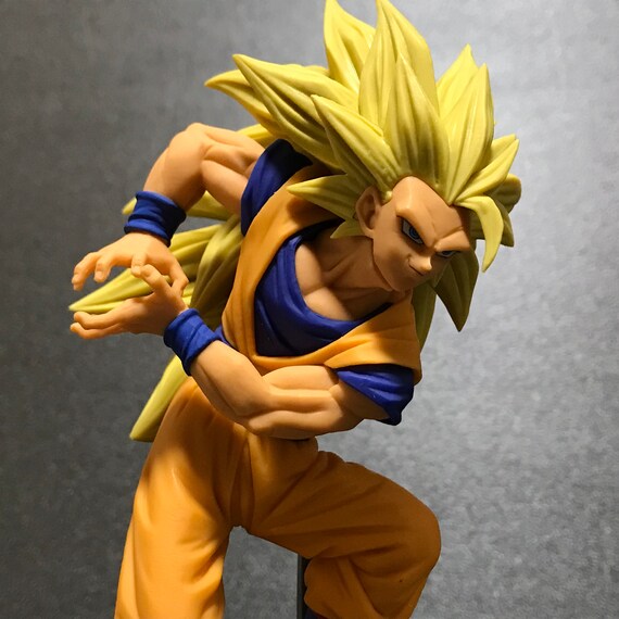 Banpresto Dragon Ball Z 9-Inch Super Saiyan 3 Son Goku Figure, SCulture Big  Budoukai Volume 3