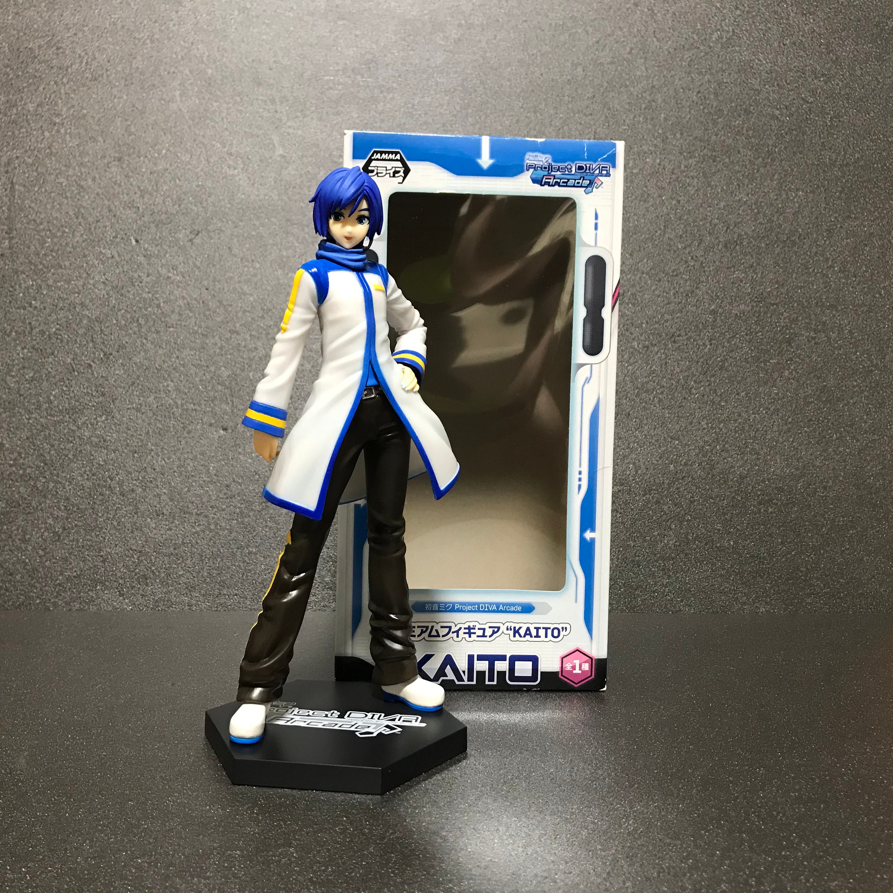 Kaito Premium Figure - Hatsune Miku Vocaloid Project Diva