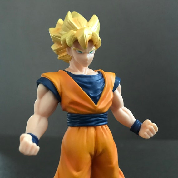 Japan Bandai Real Works Dragon Ball Z GT Goku Figure Toy Kids