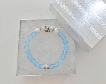 Light Blue Bracelet Chalcedony Bracelet, Howlite Bracelet-Blue and White Crystal Bead Bracelet, Natural Healing Gemstone Bracelet, gift idea