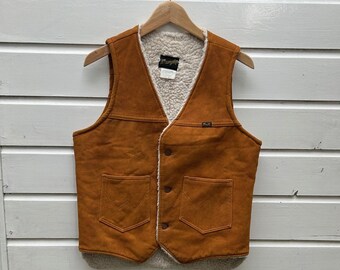 Vintage anni '70: gilet western Wrangler senza maniche - fodera in sherpa - made in USA - marrone dorato (M)