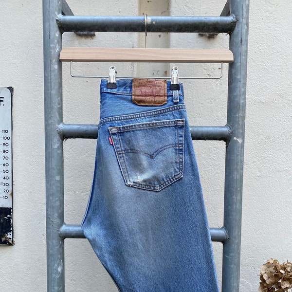 Vintage 90s: Levi's 501xx denim jeans - faded blue - made in USA (33 / 36)