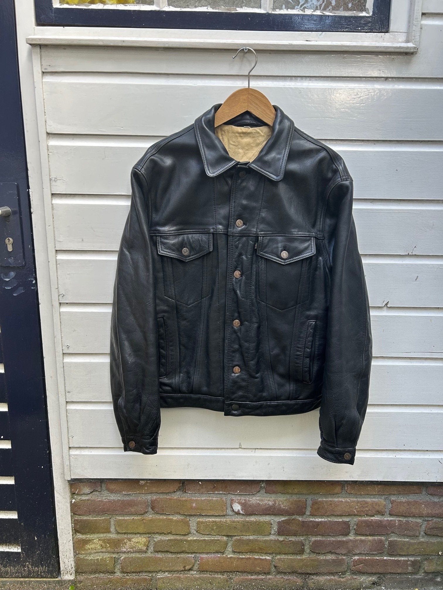 Vintage 80s: Levi's Leather Type III Trucker Jacket - Black Vintage 80s: Levi's Leather Type III Trucker Jacket - Black