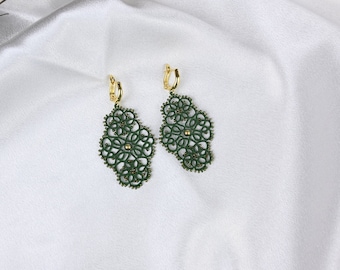 Lace earrings with green polyester thread and Swarovsski, boho lace earrings, lace earrings, aesthetic lace earrings, deep green earrings