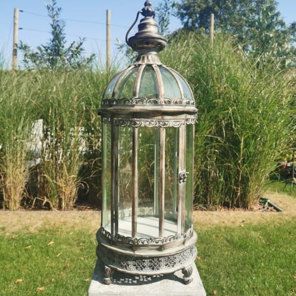 Large glass lantern - Brass color - 22 glas windows - Candle holder