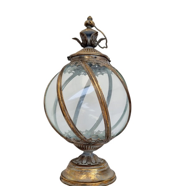 Beautiful gold-colored lantern - Round spiral lantern - Charming and romantic home and garden decoration - Unique gift idea