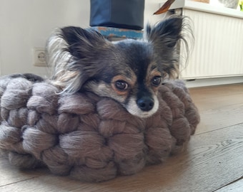 Hand Knit Merino Wool Pet Bed, Chunky Cat and Small Dog Bed