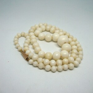 Antique Victorian Natural White Coral Graduated Necklace - 9ct Gold Clasp bild 4
